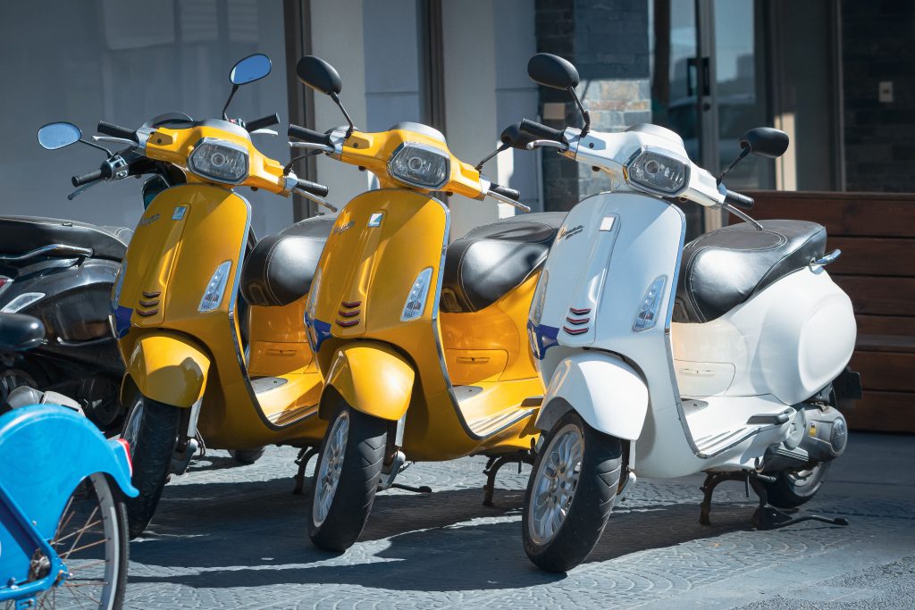 Renting a scooter in bali without idp traffic risk in Canggu
